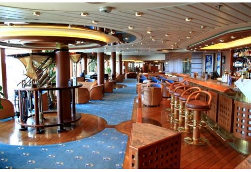 El Schooner Bar, un clásico de los buques de Royal